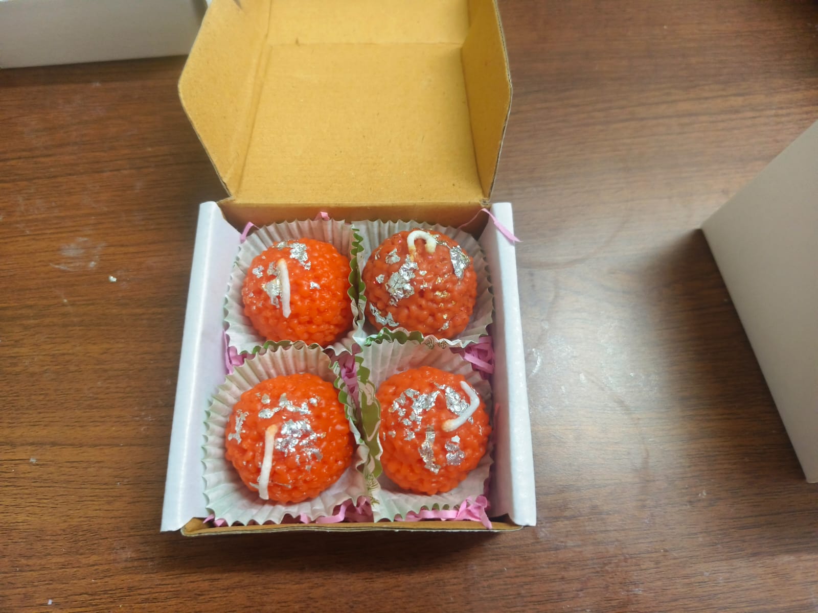 Laddu Candle Gift Combo | Jasmine Scented Festive Set - The Ved Aura