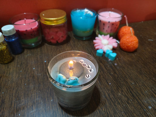 Handcrafted soy wax Secret Message Candle with hidden surprise note inside – perfect romantic gift, birthday present, and anniversary keepsake.